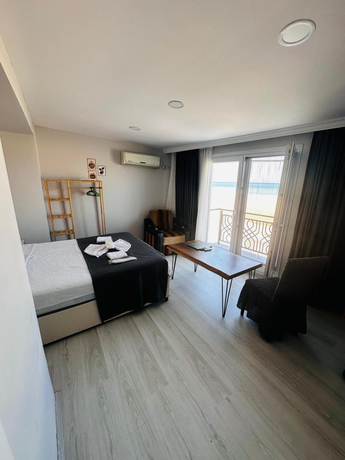 Airport Black Sea Hotel & Restaurant Arnavutkoy Exterior foto